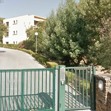 With 2 Bedrooms In Le Lavandou, With Wonderful Sea View, Poo Le Lavandou